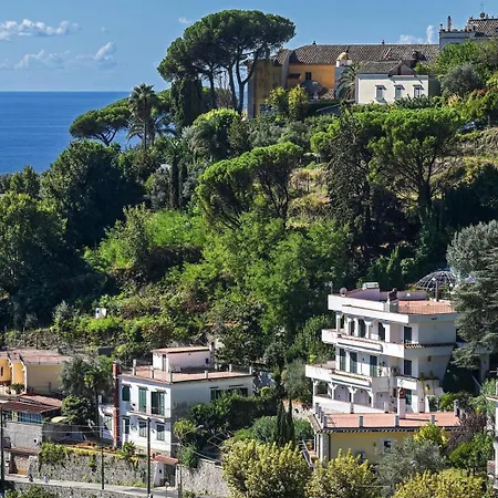 Margherita Amalfi Coast * Vietri